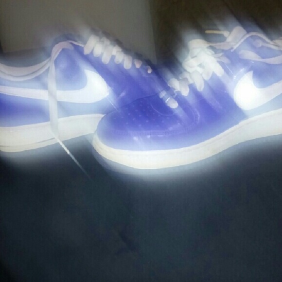 Ladies Tennis shoe