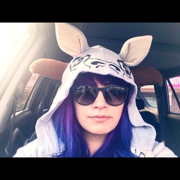 💜💙 Meet the Posher 💙💜 - Picture 3 of 4