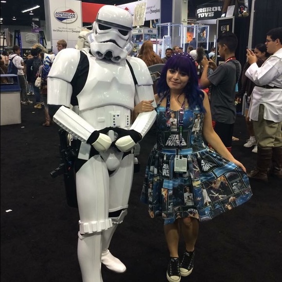 💜💙 Meet the Posher 💙💜 - Picture 4 of 4