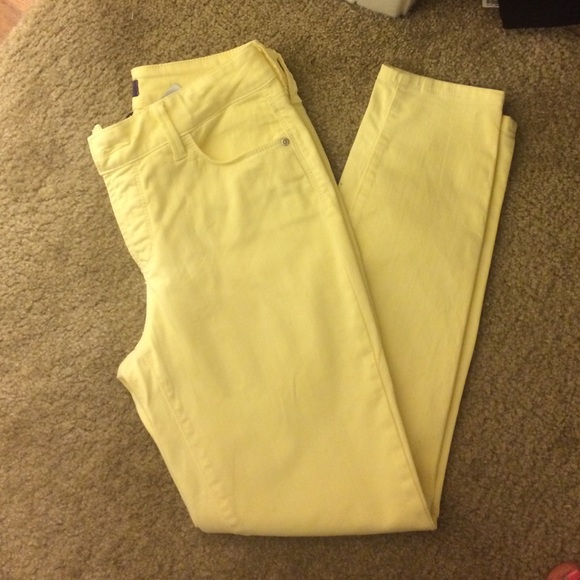 Pastel yellow ankle nydj jeans