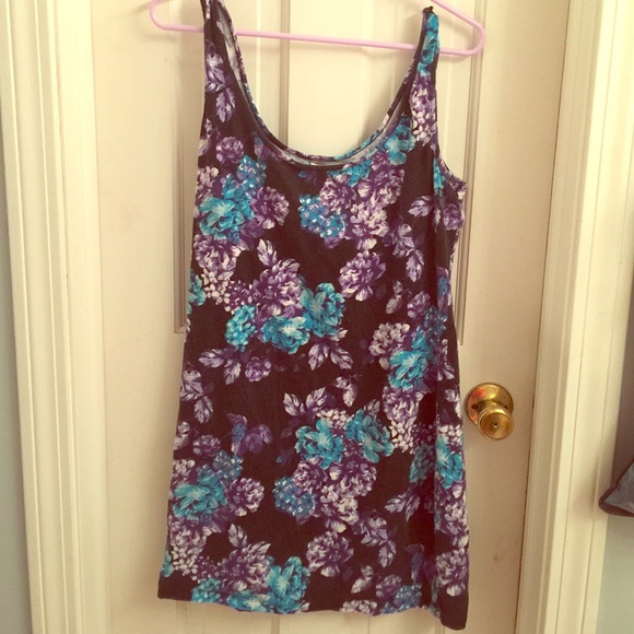 • floral body con dress •