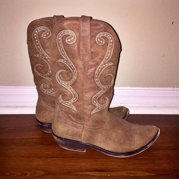 american rag cowboy boots