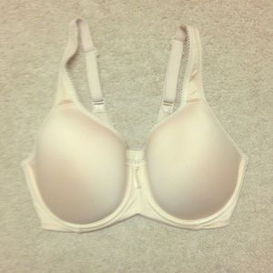 Good condition cream colored Wacoal bra.