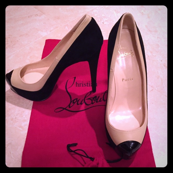 NWB Christian Louboutin black Mago 37.5