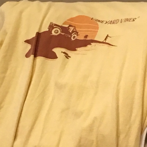 Vintage vineyard vine t'shirt