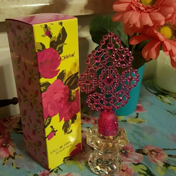 Betsey Johnson eau de parfum, 1 oz bottle in box