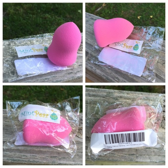 BIG DISCOUNT AVAILABLE 👀SEE 1st LISTING IN CLOSET - Picture 2 of 4