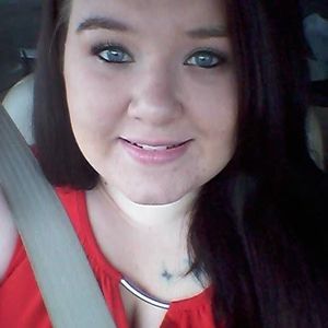 Meet your Posher, Hollie