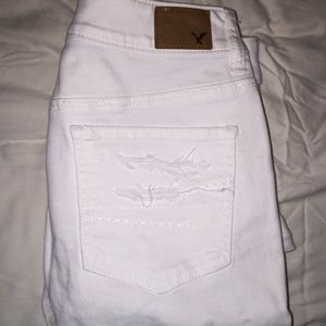 NEW American Eagle Distressed Boyfriend Jeans