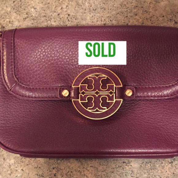 Tory Burch Amanda mini Crossbody in plum - Picture 1 of 4