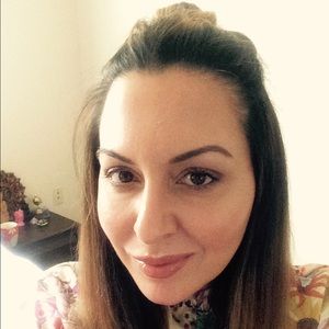 Meet your Posher, Isabella