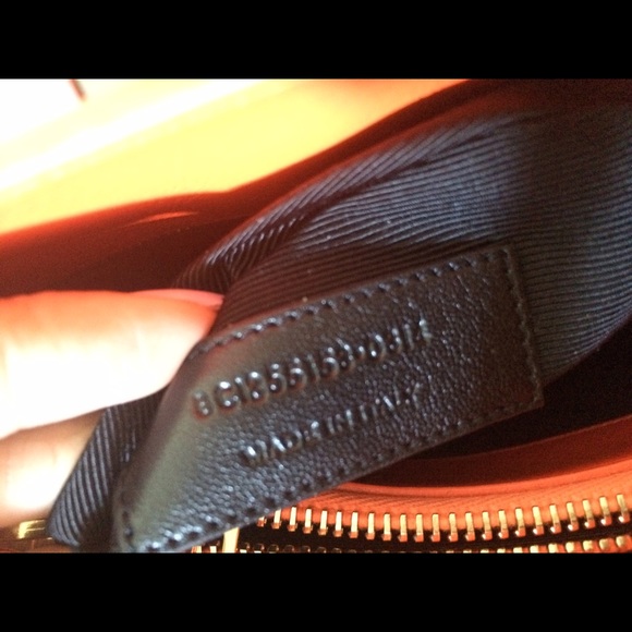 Saint Laurent Sac de jour bag for summer! - Picture 3 of 4