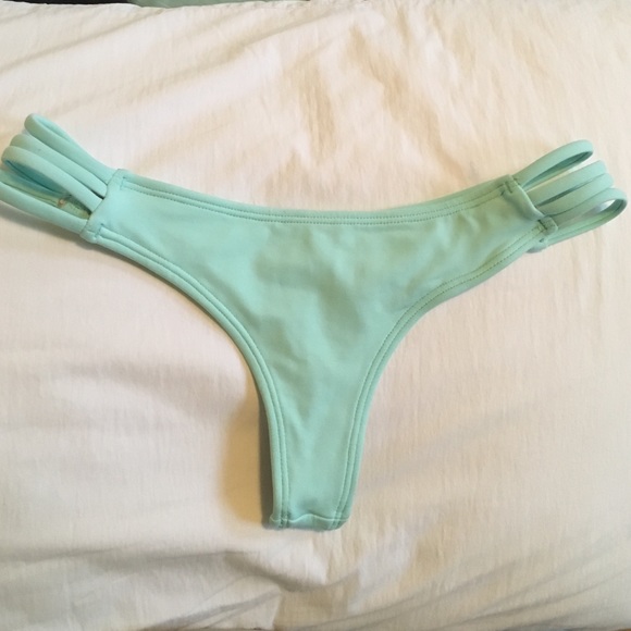 Midori bikini bottom