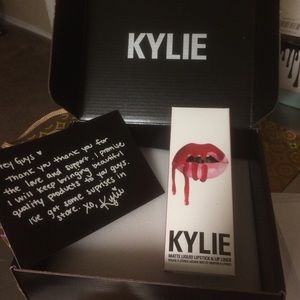 Kylie Jenner lip kit