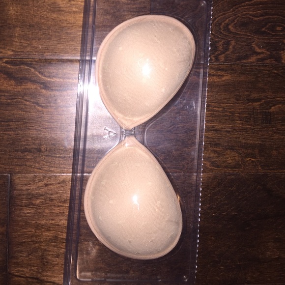 Strapless bra.