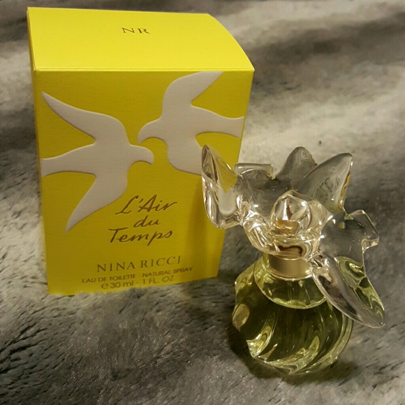 L'Air du Temps by Nina Ricci, one fl oz in the box