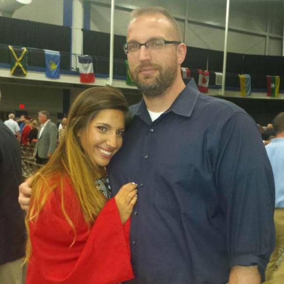 Meet your Posher, Leana - Picture 1 of 1