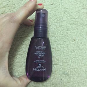 Caviar volumizing spray