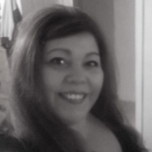 Meet your Posher, Yvette