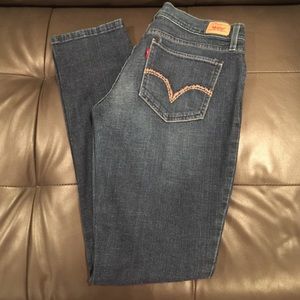 Levis