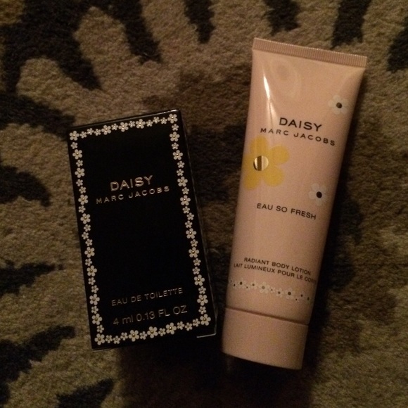 Daisy Marc Jacobs Lotion & Perfume