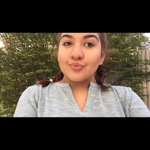 Meet your Posher, Angela