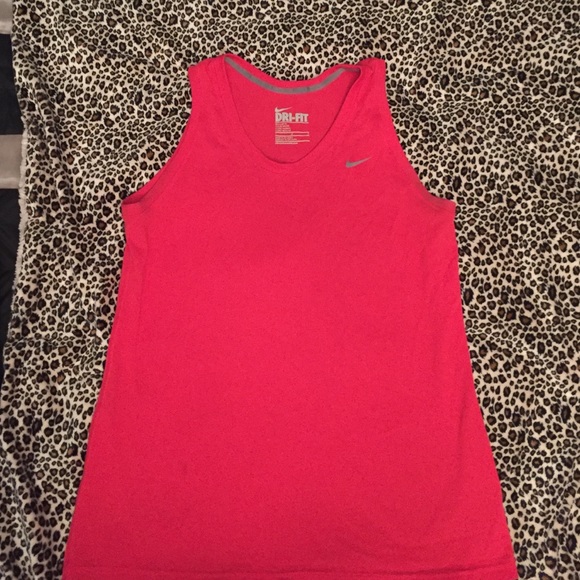 Nike tank