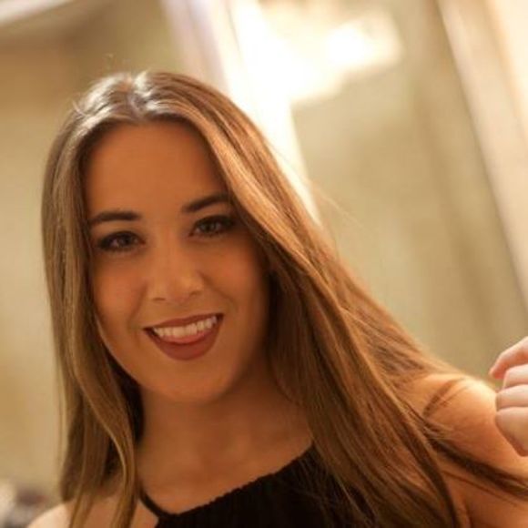 Meet your Posher, Jasmine