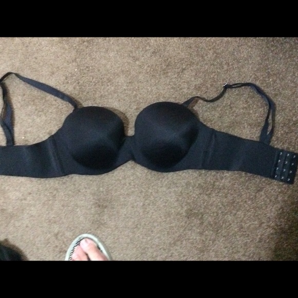 Brand new never worn. Barrel lies