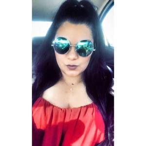 Meet your Posher, Valentina