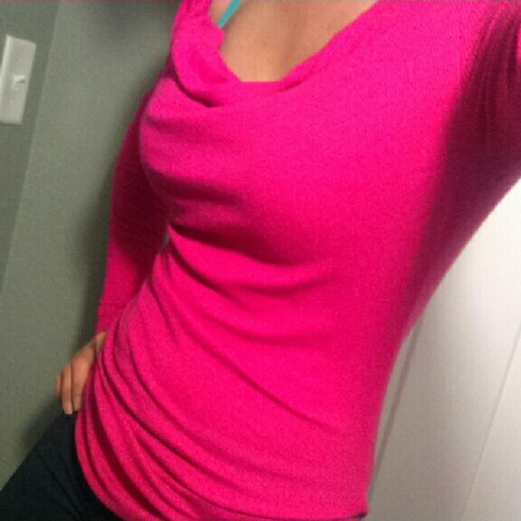 BCBG Max Azria Luna - Pink longsleeve cowlneck