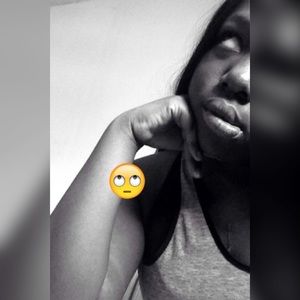 Meet your Posher, Anmonique