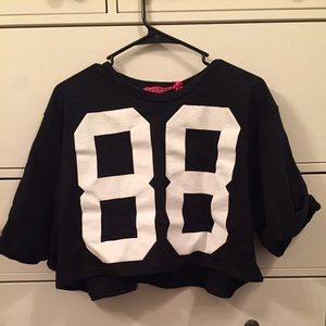 NWT // Boohoo numbered crop top