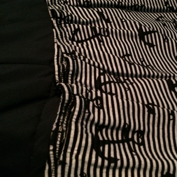 Top - Picture 3 of 3