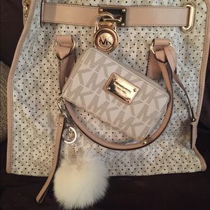 Michael Kors wristlet