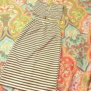 B&W pencil skirt and crop top set