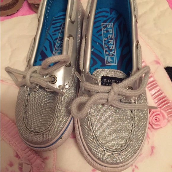 Toddler silver  Sperry size 8