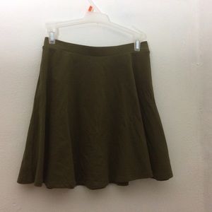 FOREVER 21 OLIVE GREEN SKATER SKIRT