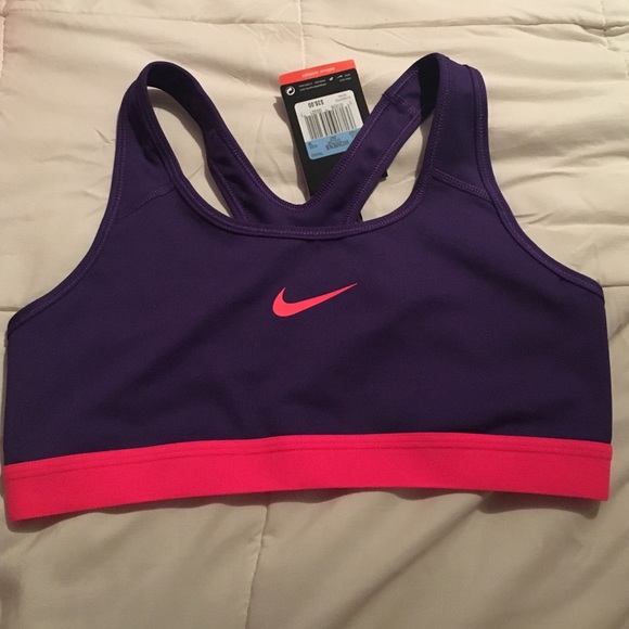 Nike Tops - Nike Pro Sports Bra