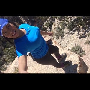 Meet your Posher, Carolina