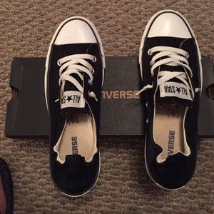 Shoreline Black Converse