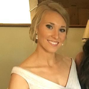 Meet your Posher, Elise