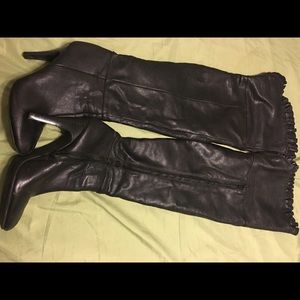 Thigh-high leather Boots