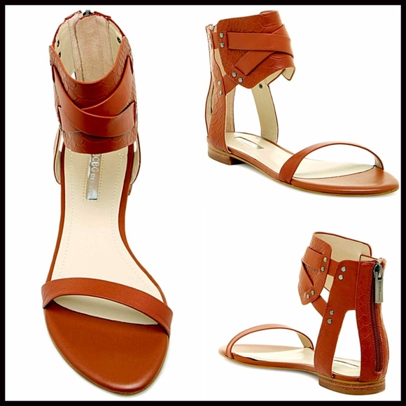 ❌SOLD BCBGeneration LEATHER Sandals - Picture 2 of 3