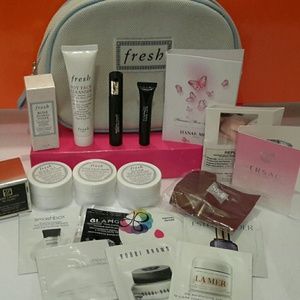 Beauty Samples + Cosmetic bag