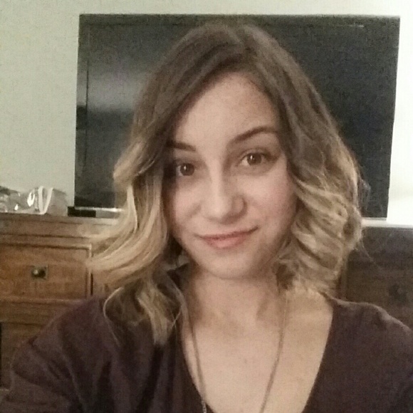 Meet your Posher, Brittany - Picture 1 of 1