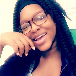 Meet your Posher, Sherrill