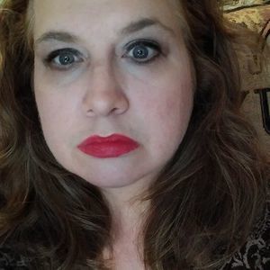 Meet your Posher, Camille