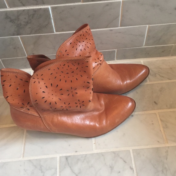 Ankle booties