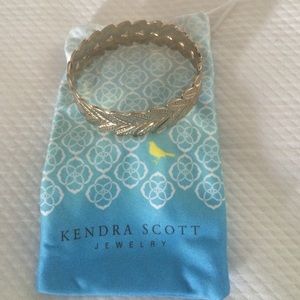 Kendra Scott Leaf Bangle